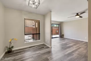 Photo #4: 6704898 Listing 