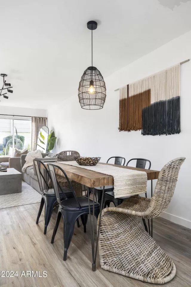 MLS: 6704929 Condo For Sale