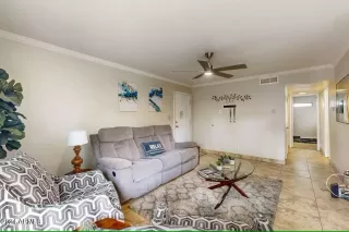 Photo #5: 6705064 Listing