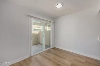 Photo #4: 6705162 Listing