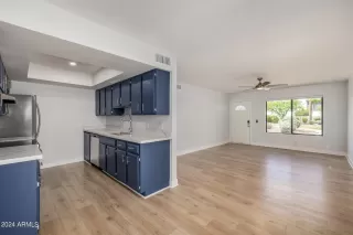 Photo #5: 6705162 Listing