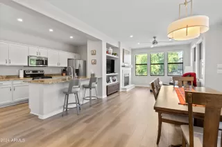 Photo #4: 6705436 Listing 