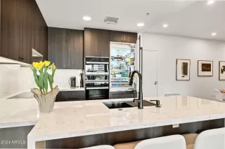 Photo #3: 6705800 Listing