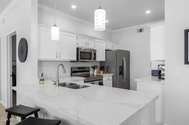 MLS: 6705858 Condo For Sale