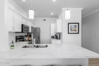 Photo #1: 6705858 Listing