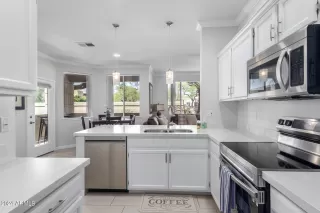 Photo #2: 6705858 Listing