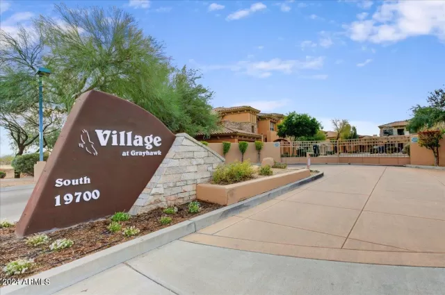 MLS: 6705903 Condo For Sale