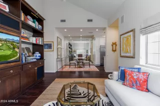 Photo #5: 6706024 Listing