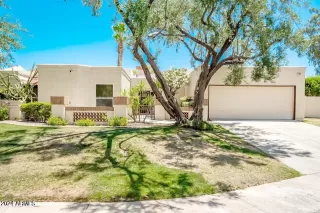 More Details about MLS # 6706087 : 9007 N 87TH WAY