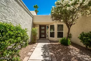Photo #3: 6706087 Listing