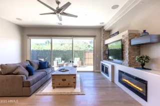 Photo #2: 6706096 Listing