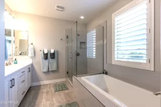 Photo #6: 6706096 Listing