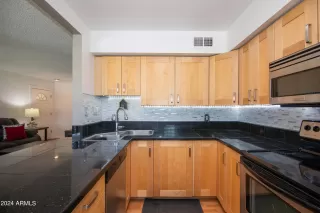 Photo #6: 6706289 Listing 