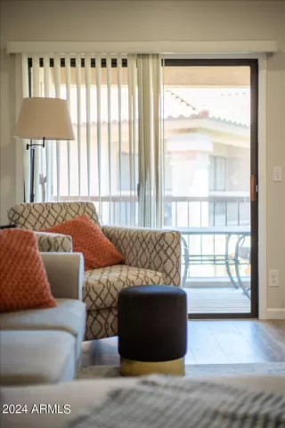 Photo #2: 6706299 Listing 