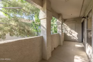 Photo #4: 6706706 Listing