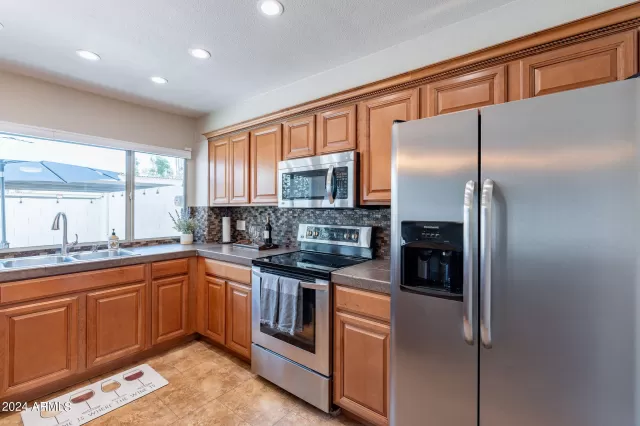 MLS: 6707044 Condo For Sale