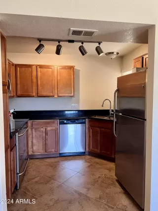 Photo #3: 6707299 Listing 