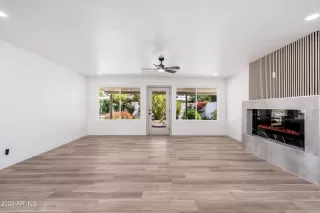 Photo #2: 6707391 Listing