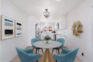 Photo #6: 6707391 Listing