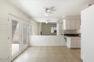 Photo #6: 6707449 Listing