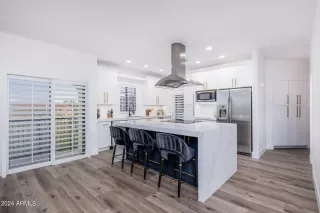 Photo #2: 6707453 Listing