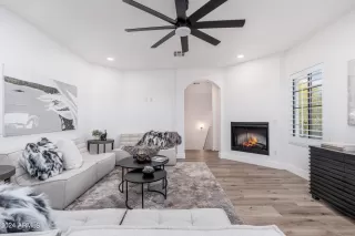 Photo #6: 6707453 Listing