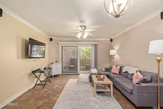 Photo #3: 6707540 Listing 