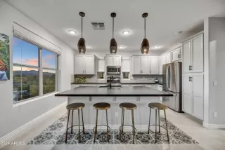 Photo #2: 6707699 Listing