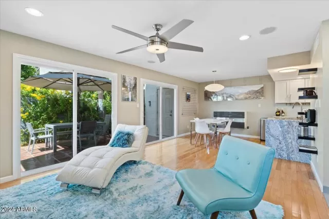 MLS: 6707753 Condo For Sale