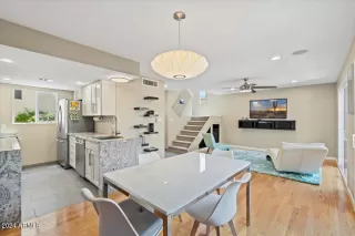 Photo #5: 6707753 Listing