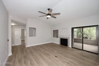 Photo #4: 6708124 Listing