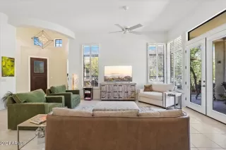 Photo #4: 6708203 Listing