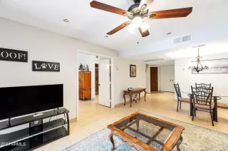 Photo #3: 6708436 Listing