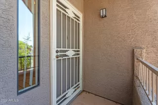 Photo #3: 6708619 Listing