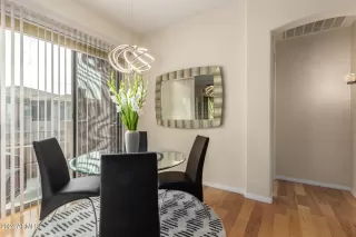 Photo #2: 6708670 Listing