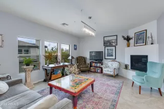 Photo #6: 6708692 Listing