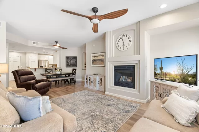 MLS: 6708706 Condo For Sale