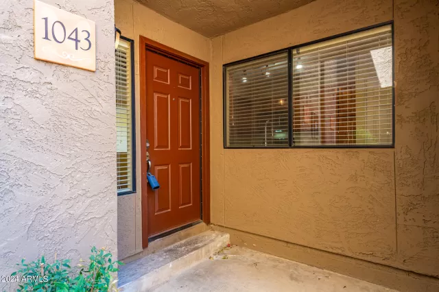 MLS: 6708802 Condo For Sale
