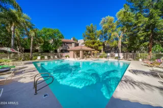 Photo #6: 6708932 Listing 