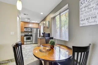 Photo #2: 6709114 Listing