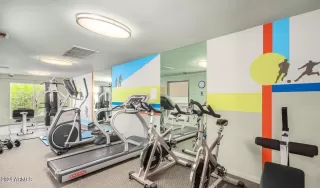 Photo #6: 6709114 Listing