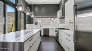 Photo #1: 6709235 Listing