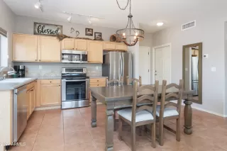 Photo #6: 6709258 Listing 