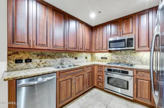 Photo #1: 6709302 Listing