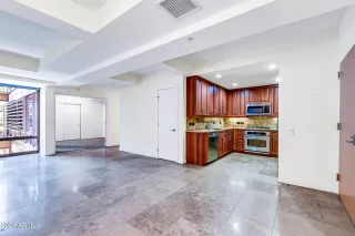 Photo #4: 6709302 Listing