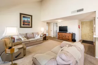 Photo #3: 6709627 Listing