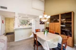 Photo #5: 6709627 Listing