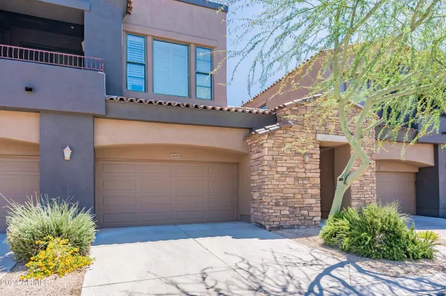 MLS: 6709665 Condo For Sale