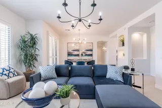 Photo #5: 6709665 Listing