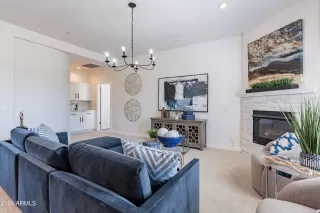 Photo #6: 6709665 Listing